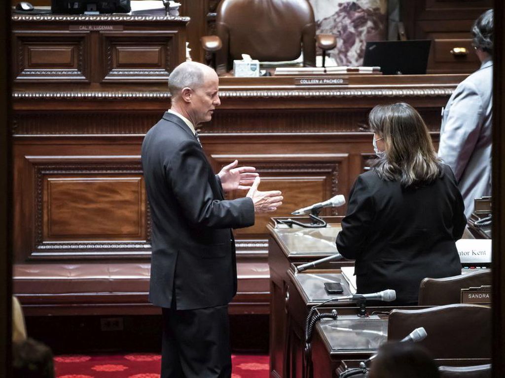 RUU Kepolisian Pasca Kasus George Floyd Mandek di Parlemen Minnesota RUU Kepolisian Pasca Kasus George Floyd Mandek di Parlemen Minnesota