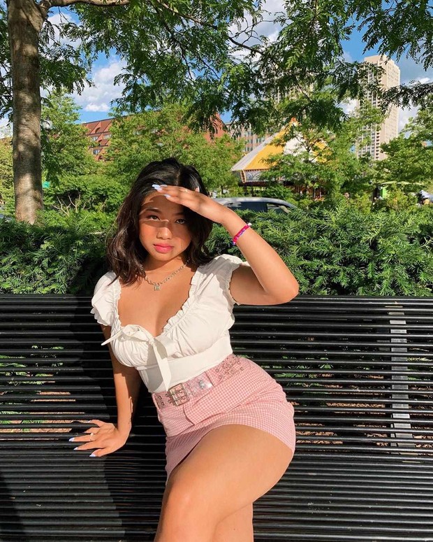 Vanntey memiliki wajah dan bentuk tubuh yang seksi.