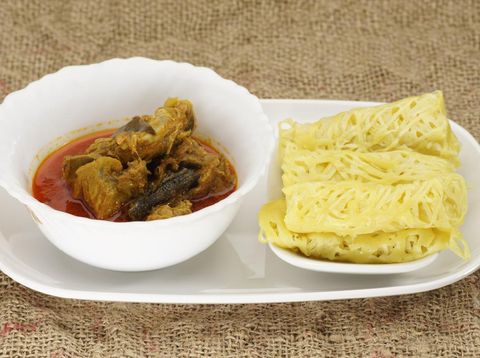 Resep: Roti Jala, Makin Nikmat dengan Kuah Kari