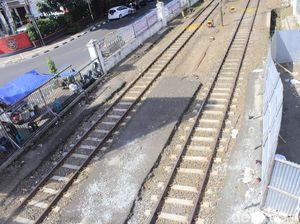 Sepenggal Jalan Otista yang Hanya Dibuka 30 Tahun Sekali Sepenggal Jalan Otista yang Hanya Dibuka 30 Tahun Sekali