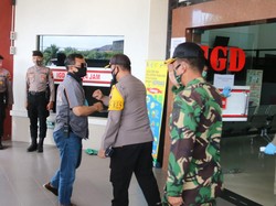 Polisi Sita Celurit, Pisau dan Foto dari Penyerang Wakapolres Karanganyar