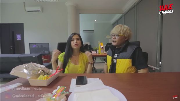Maria Vania dan Sule