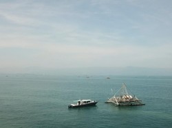 Polair dan TNI Cek Koordinat Kapal Karam di Pantai Sukabumi