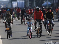 CFD Bundaran HI Ditiadakan, Warga Tetap Berolahraga