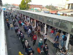 Harapan Warga Akan Bus Gratis ke Ibu Kota Gegara Mengular Antrean Naik Kereta