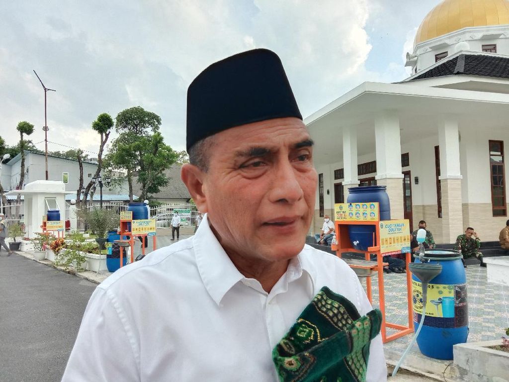 Marak Bocah Jadi Manusia Perak di Jalanan Medan, Gubsu Edy: Kita Ambil-Bina Marak Bocah Jadi Manusia Perak di Jalanan Medan, Gubsu Edy: Kita Ambil-Bina