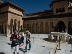 Spanyol Panas Banget! Suhunya Tembus 40 Derajat Celcius