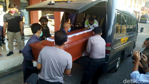 Jenazah Penyerang Wakapolres Karanganyar Dimakamkan di Semarang