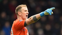 Joe Hart pensiun di Celtic, setelah tiga tahun membela klub Skotlandia tersebut. Suporter boleh jadi juga mengenang mantan kiper timnas Inggris ini semasa beraksi di Manchester City. Foto: (Getty Images/Nathan Stirk)