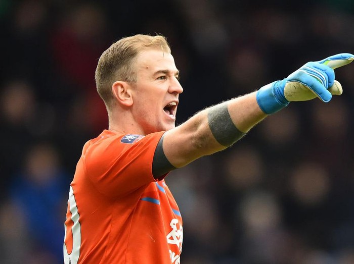 BURNLEY, ENGLAND - JANUARY 04: Joe Hart of Burnley gives his teammates instructions during the FA Cup Third Round match between Burnley FC and Peterborough United at Turf Moor on January 04, 2020 in Burnley, England. (Photo by Nathan Stirk/Getty Images)