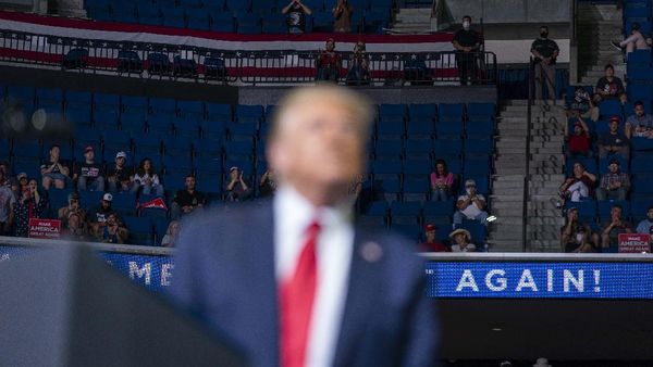 Kursi Kosong dalam Kampanye Trump di Tulsa