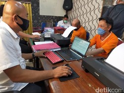 Beli 7 Ton Beras Pakai Bukti Transfer Palsu, Dua Orang Diringkus
