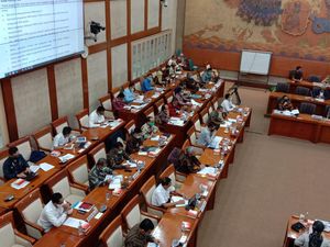 DPR Panggil Bos-bos BUMN Bahas Suntikan Modal hingga Utang DPR Panggil Bos-bos BUMN Bahas Suntikan Modal hingga Utang