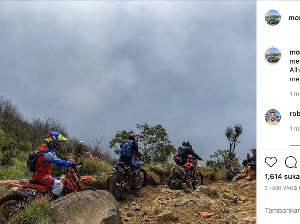 Aksi Doni Tata dan Crosser Cantik Trabas di Gunung Sumbing