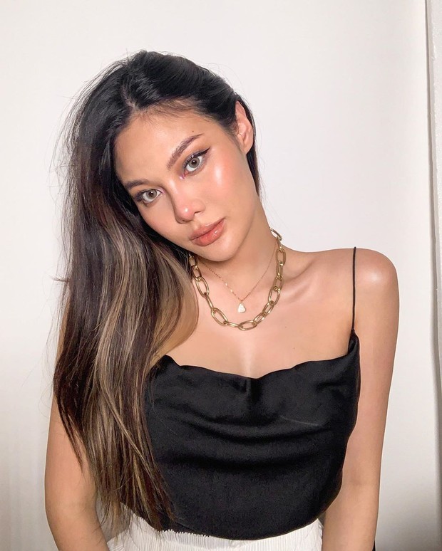 Koleksi foto beauty vlogger dan MUA Vinna Gracia