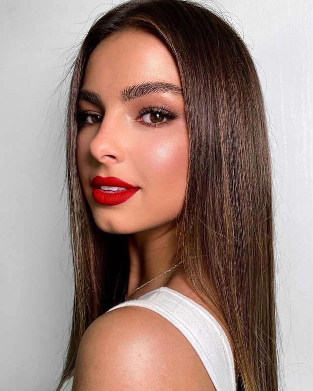 Classic red lipstick/Sumber: instagram.com/patrickta Sudah bukan rahasia lagi lipstick berwarna classic red dapat menbuat gigi tampak lebih putih