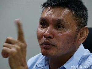 Momen Mencekam Penyerangan Kelompok John Kei: Anak-Istri Nus Kei Kabur ke Atap Momen Mencekam Penyerangan Kelompok John Kei: Anak-Istri Nus Kei Kabur ke Atap