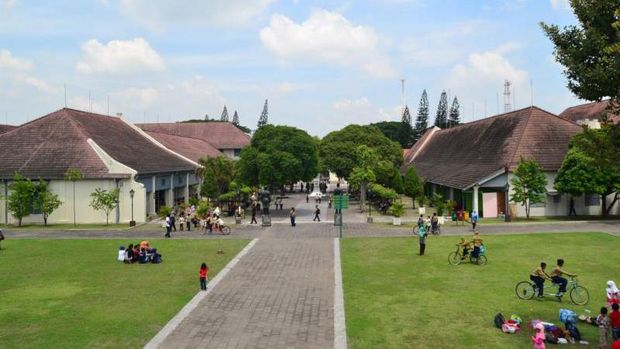 Museum dan benteng di Yogyakarta.