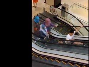 Ekstrem! Aksi Viral Jaga Physical Distancing di Eskalator