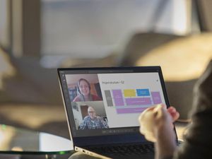 8 Cara Memilih Laptop Terbaik untuk Bekerja di Rumah 8 Cara Memilih Laptop Terbaik untuk Bekerja di Rumah