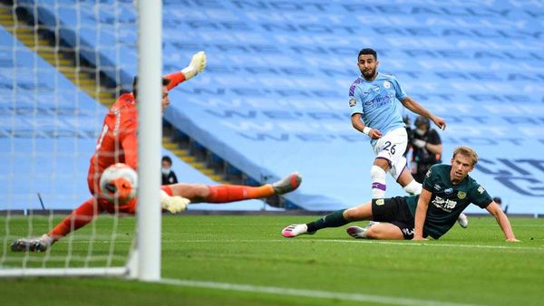 Melihat Aksi Mahrez dan Phil Foden Cukur Burnley