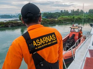 Pencarian Korban KM Puspita Jaya Terus Dilakukan Pencarian Korban KM Puspita Jaya Terus Dilakukan