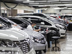 Turun Kelas karena Pandemi, Dulu Naik Alphard Sekarang Bawa Innova