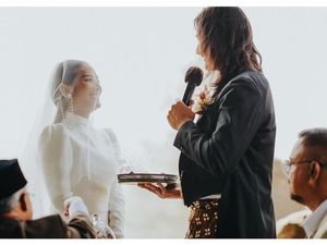 Tara Basro Bahagia Mertua di Ceko Saksikan Akad Nikahnya Secara Virtual Tara Basro Bahagia Mertua di Ceko Saksikan Akad Nikahnya Secara Virtual