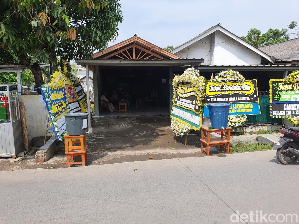 Nestapa Serda Saputra: Niat Lerai Perkelahian Malah Jadi Korban Penusukan Nestapa Serda Saputra: Niat Lerai Perkelahian Malah Jadi Korban Penusukan