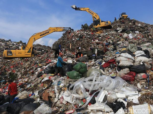 Volume Sampah di TPST Bantargebang Turun