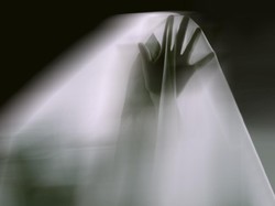 Klaim Warung Bebek Goreng Diganggu 100 Jin, Ini Kisah Horornya