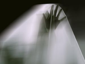 Klaim Warung Bebek Goreng Diganggu 100 Jin, Ini Kisah Horornya Klaim Warung Bebek Goreng Diganggu 100 Jin, Ini Kisah Horornya