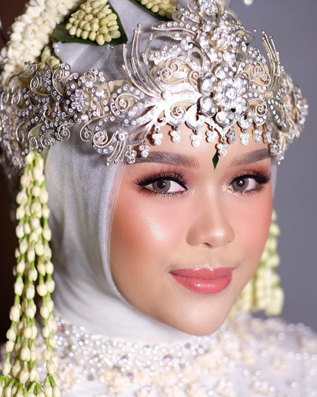 Koleksi foto hasil makeup Nadia Sabrina Dwiumami sebagai Make Up Artist
