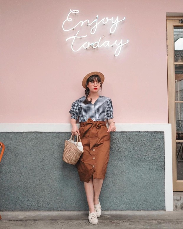 Rok button untuk gaya summer ala Korea