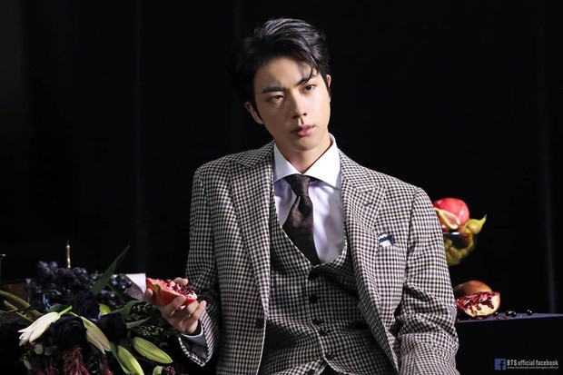 Jin BTS/instagram.com/jinbts.bighitt Memang tidak salah sih kalau Jin BTS menyebut dirinya sebagai worldwide Handsome karena visualnya sangat menawan bak pangeran