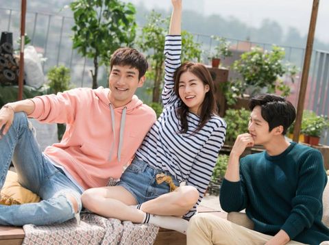 Drama Korea Revolutionary Love