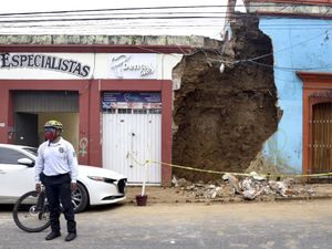 3 Fakta Gempa M 7,4 di Meksiko Sempat Picu Situasi Gawat 3 Fakta Gempa M 7,4 di Meksiko Sempat Picu Situasi Gawat