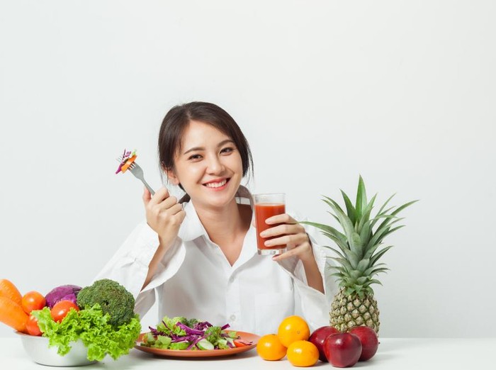 ilustrasi makan buan dan sayuran