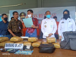 BNN Bengkulu Tangkap Kurir 12 Kg Ganja, Diduga Dipesan Bandar dari Lapas