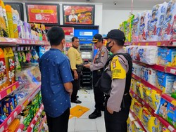 Jebol Plafon Minimarket, Maling Bobol Mesin ATM dengan Cara Dilas