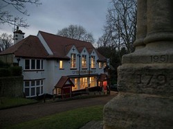 Hibernasi Nasional Inggris Dicukupkan, Pub Dibuka Asal Tak Berlebihan