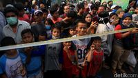Warga Tumpah Ruah di Rekonstruksi Kasus John Kei