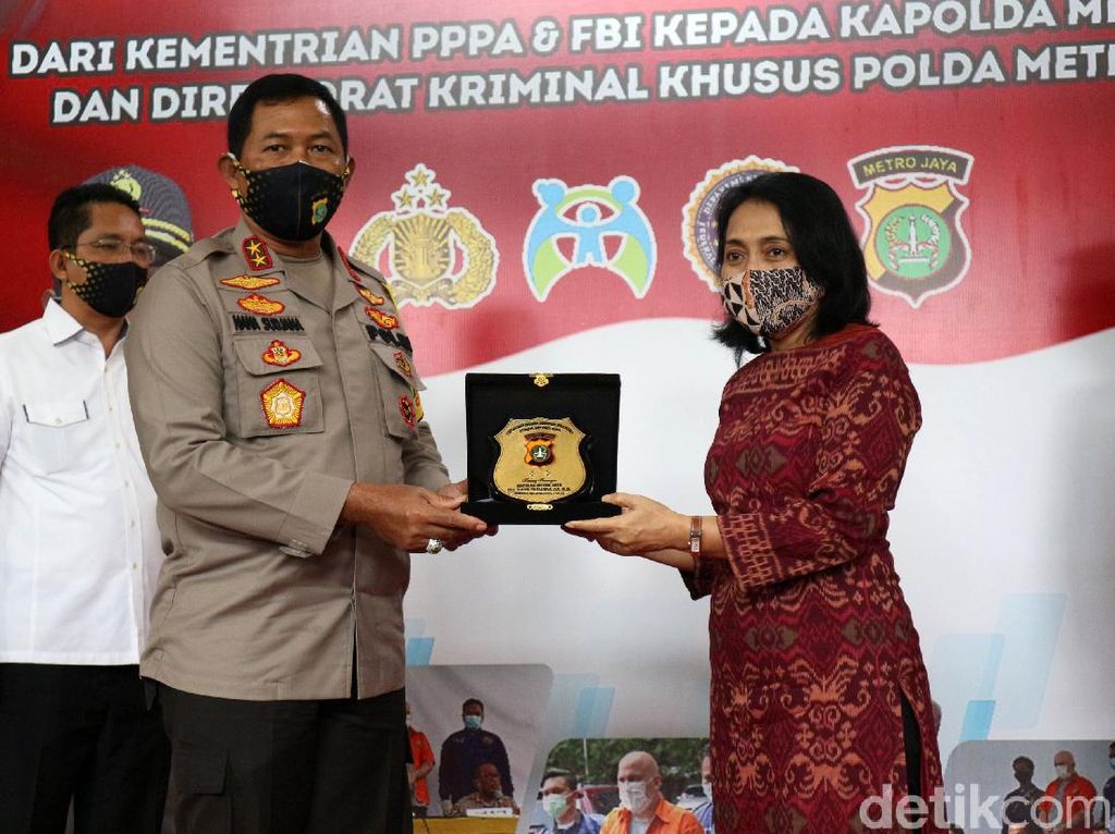 Ungkap Kasus Russ Medlin, Polda Metro Raih Penghargaan Ungkap Kasus Russ Medlin, Polda Metro Raih Penghargaan