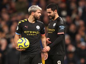 Tutupi Absennya Aguero, Guendogan Disiapkan Jadi False Nine