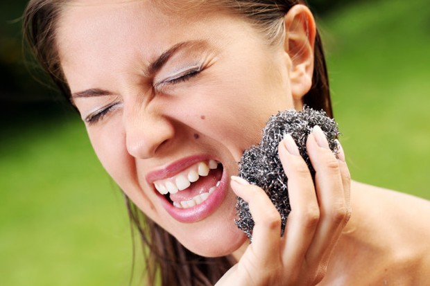 Penggunaan Krim Bahan Steroid Menimbulkan Kerusakan Kulit Permanen