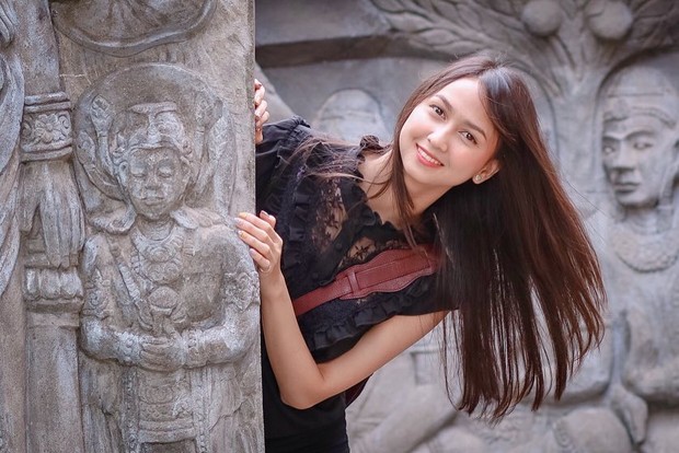 Rambut Tergerai/sumber: https://www.instagram.com/jkt48stefi/ Rambut indahnya berpadu dengan wajah imut yang membuatnya semakin menggemaskan