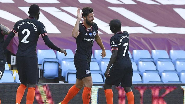 Chelsea Chelseas Olivier Giroud, center, celebrates after scoring his sides second goal during the English Premier League soccer match between Aston Villa and Chelsea at the Villa Park stadium in Birmingham, England, Sunday, June 21, 2020. (Justin Tallis/Pool via AP)