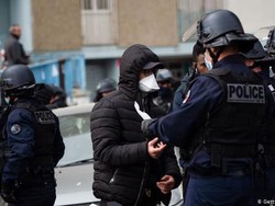 Amnesty International Ungkap Diskriminasi Rasial Polisi Eropa Saat Lockdown