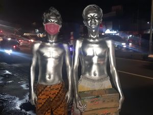 MUI Sumut Juga Haramkan Masyarakat Beri Uang ke Manusia Silver MUI Sumut Juga Haramkan Masyarakat Beri Uang ke Manusia Silver