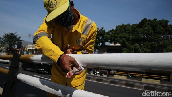 Flyover Kampung Melayu Dipercantik